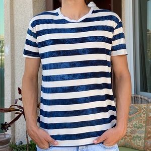 “Departed” Trippy striped tee